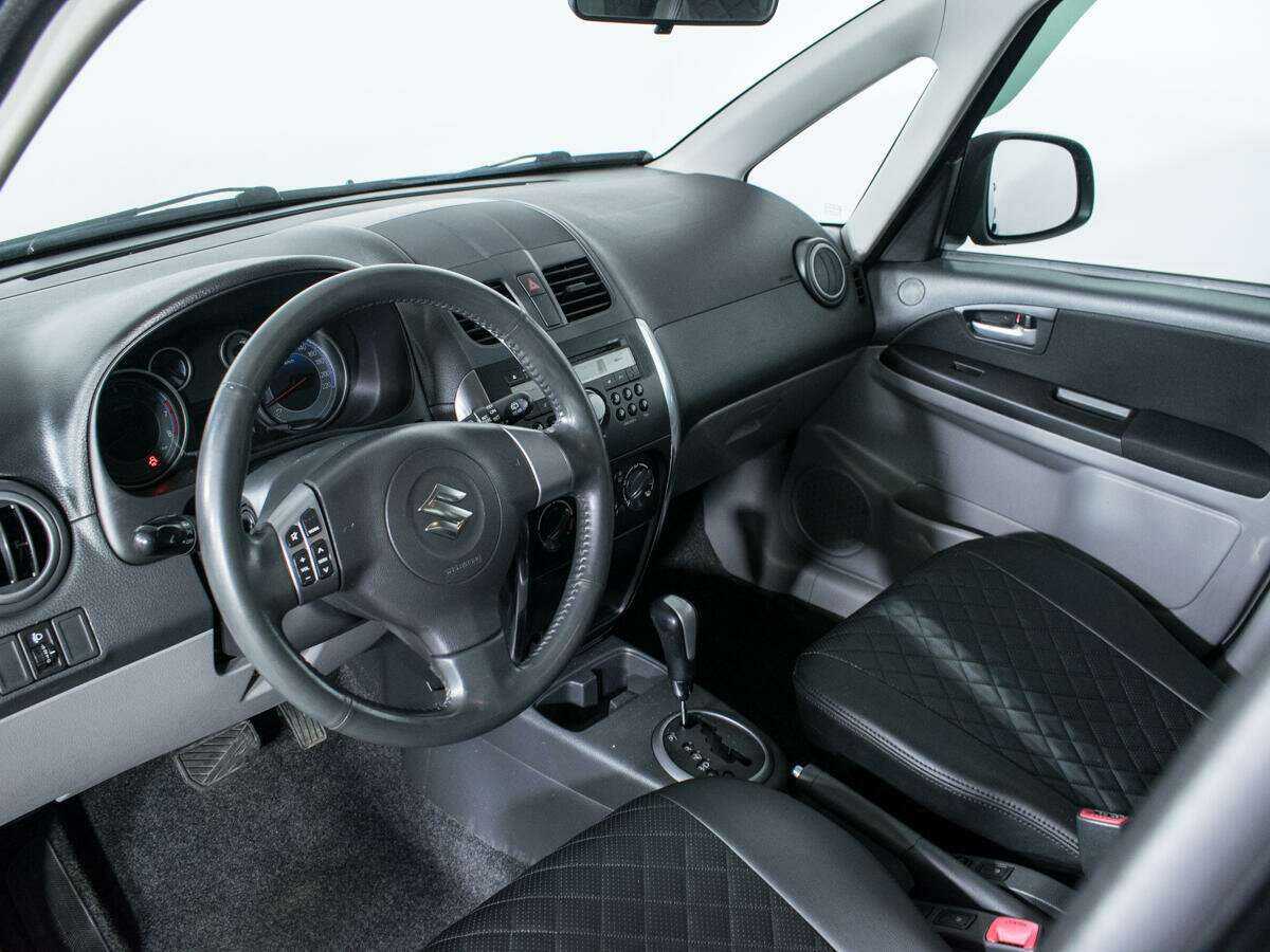 Suzuki SX4 с пробегом — 2014 год. Фото: #9