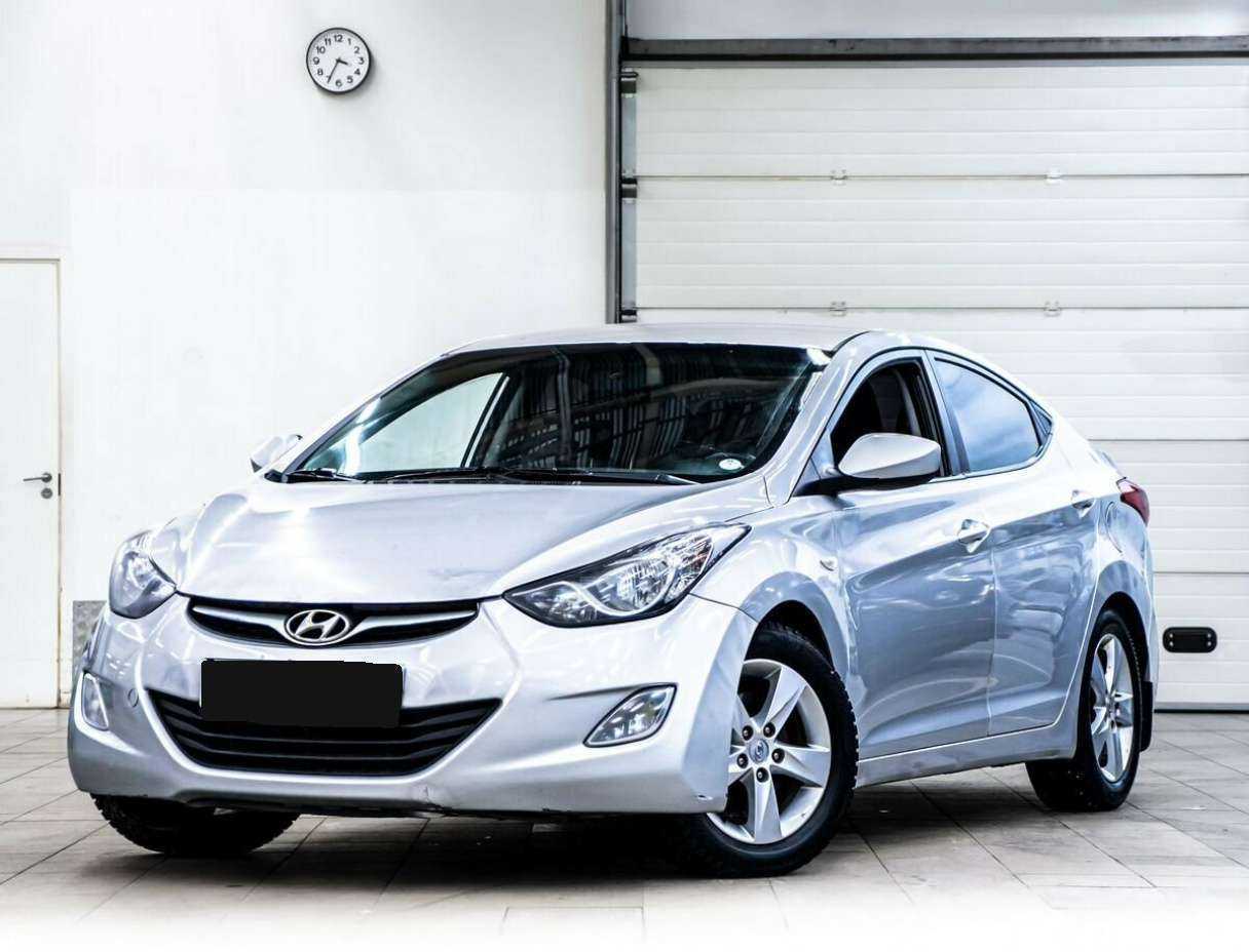 Hyundai Elantra с пробегом — 2012 год. Посмотреть фото