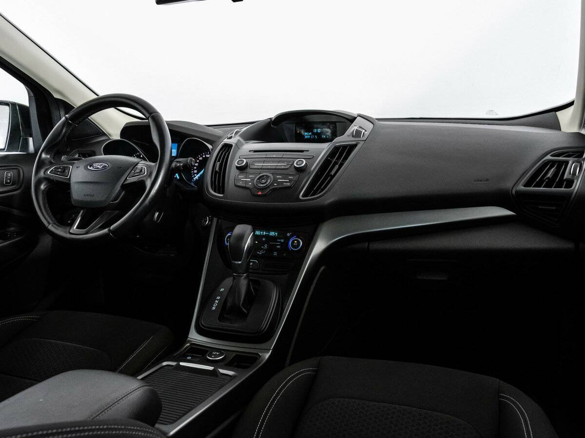 Ford Kuga с пробегом — 2017 год. Фото: #6