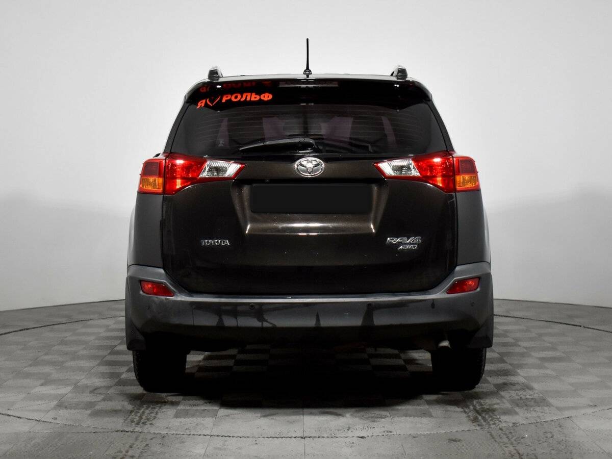 Toyota RAV4 с пробегом — 2014 год. Фото: #5