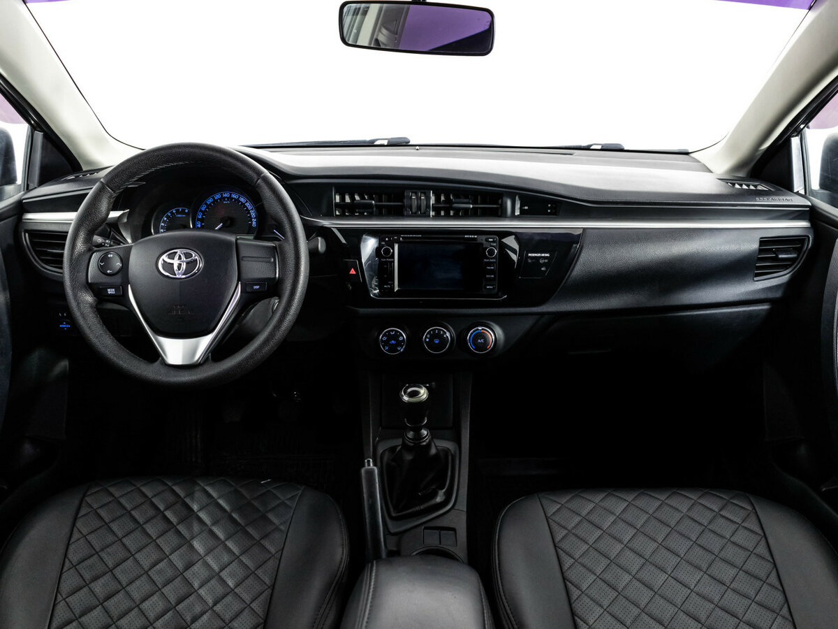 Toyota Corolla с пробегом — 2014 год. Фото: #7