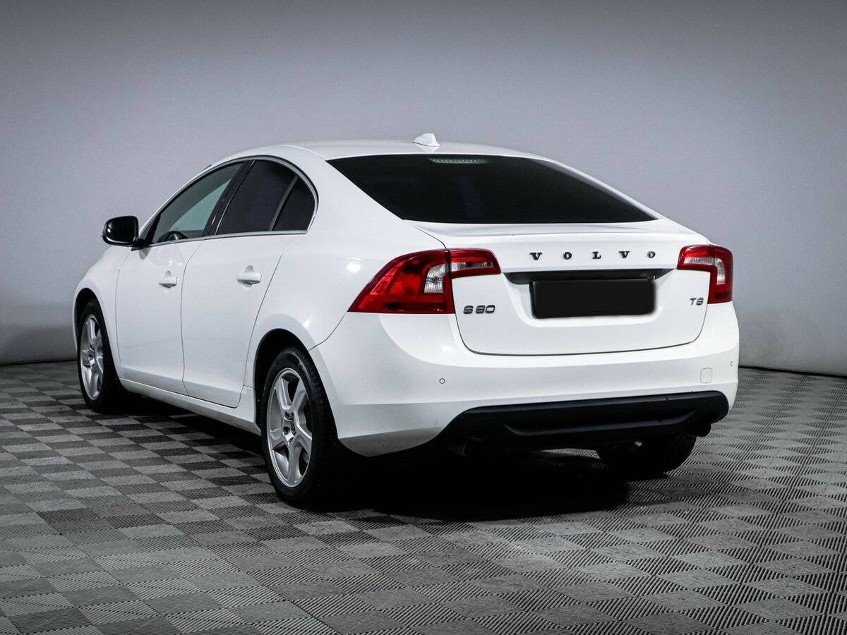 Volvo S60 с пробегом — 2012 год. Фото: #6