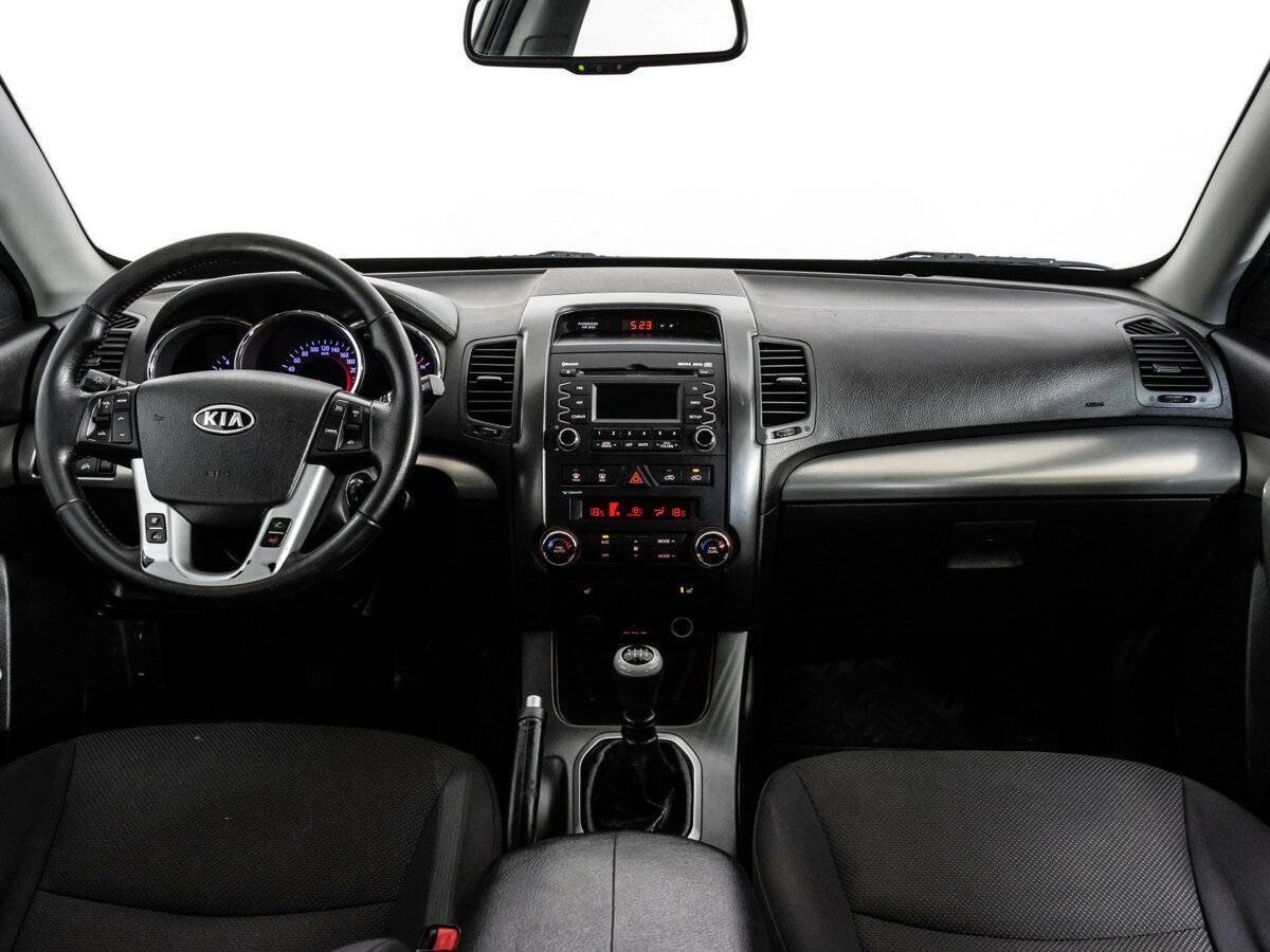 Kia Sorento с пробегом — 2012 год. Фото: #9
