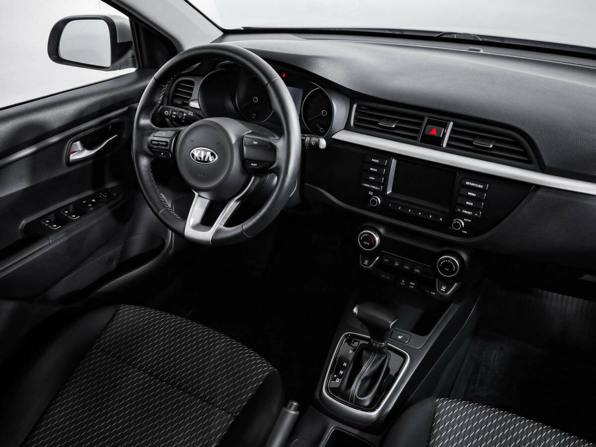 Kia Rio с пробегом — 2020 год. Фото: #6