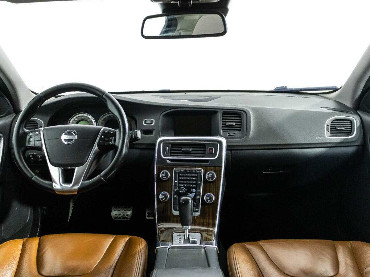 Volvo S60 с пробегом — 2012 год. Фото: #13
