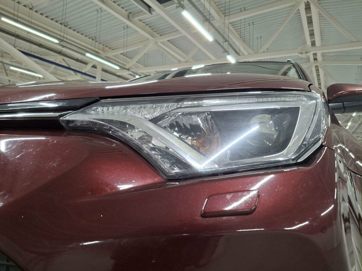 Toyota RAV4 с пробегом — 2016 год. Фото: #14