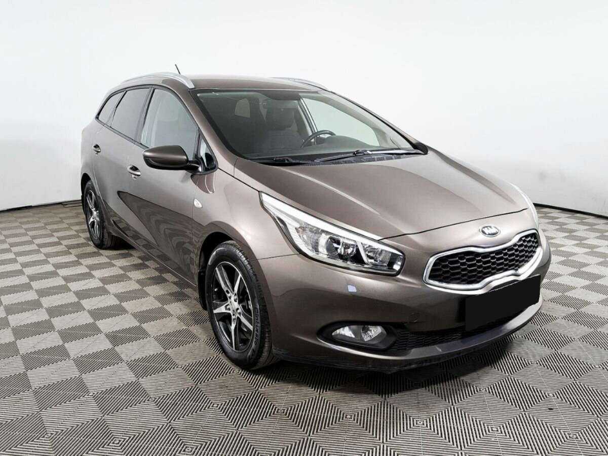 Kia Ceed с пробегом — 2015 год. Фото: #2