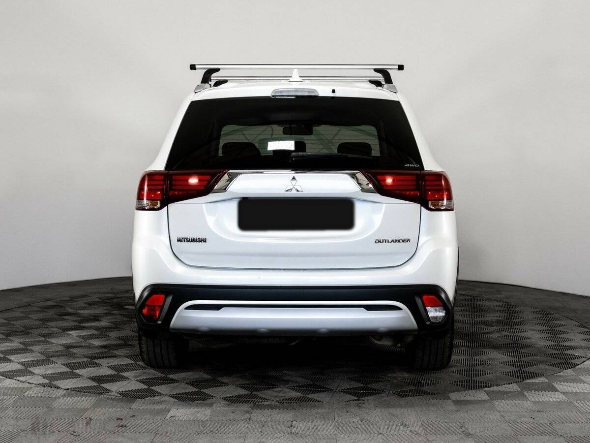 Mitsubishi Outlander с пробегом — 2019 год. Фото: #5