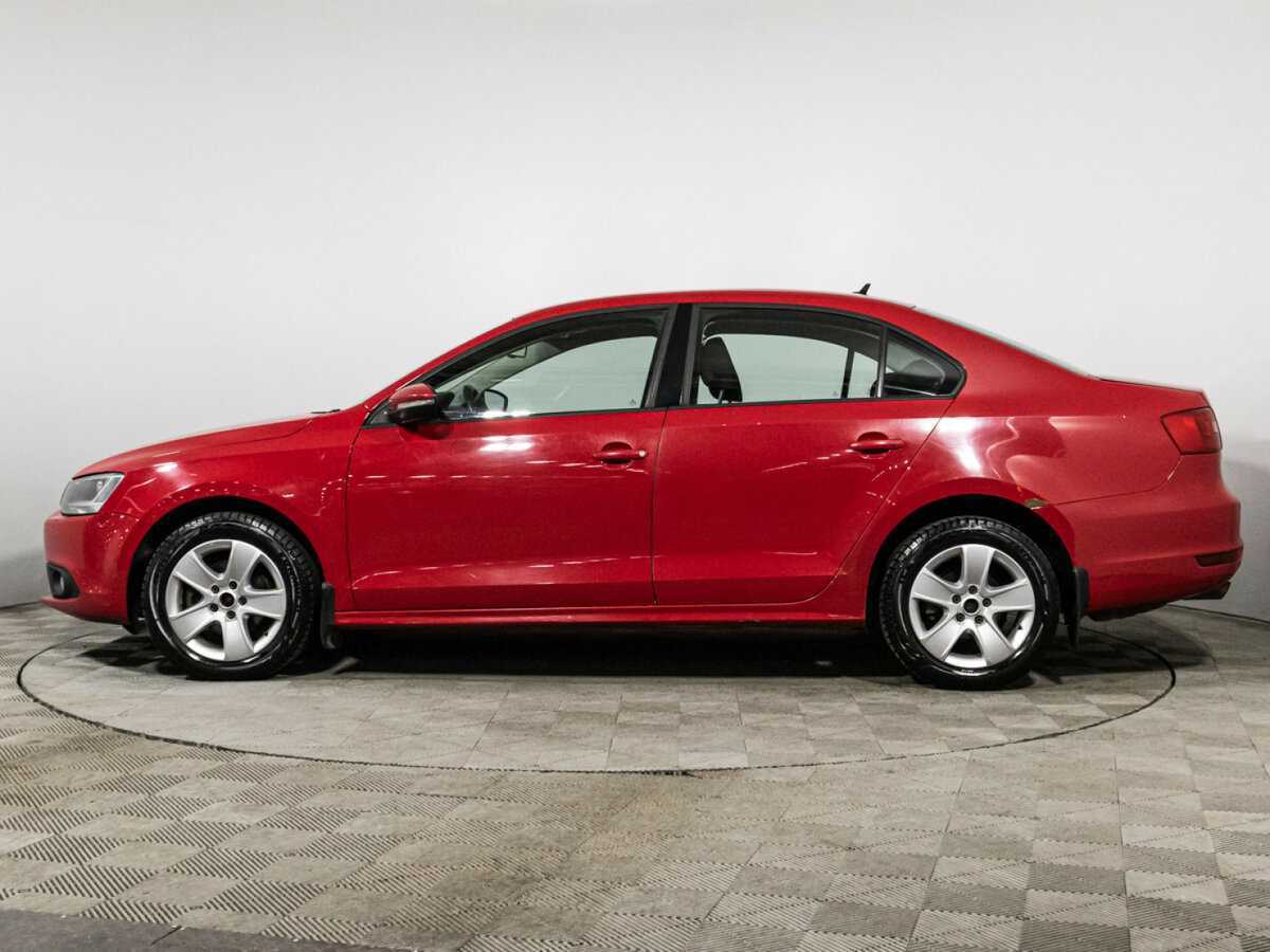 Volkswagen Jetta с пробегом — 2012 год. Фото: #7