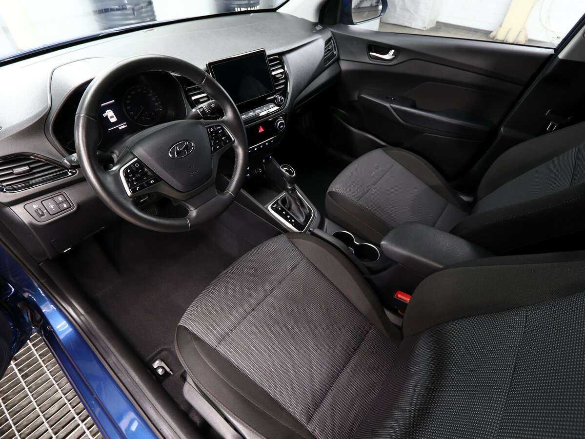 Hyundai Solaris с пробегом — 2022 год. Фото: #6