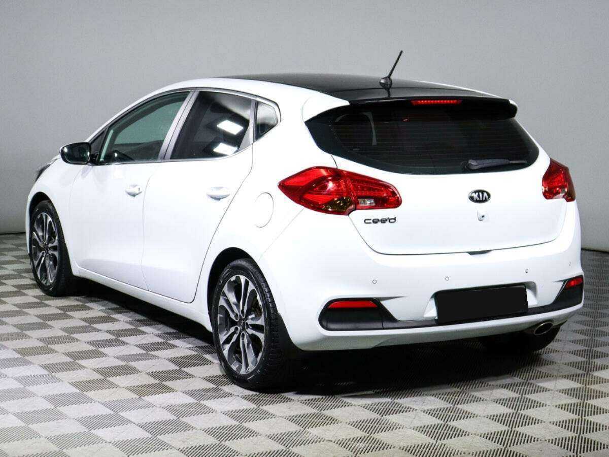Kia Ceed с пробегом — 2013 год. Фото: #6