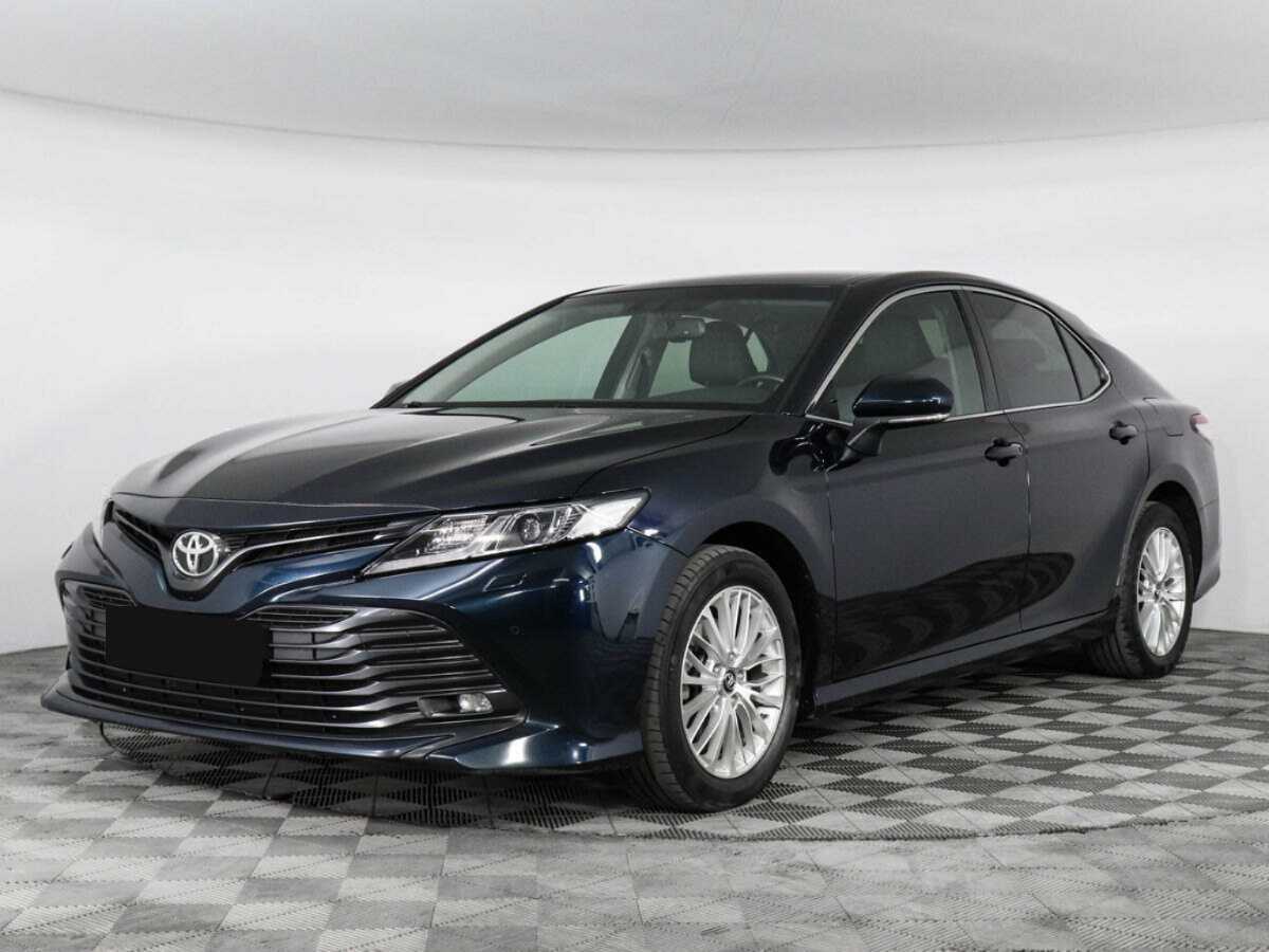 Toyota Camry с пробегом — 2018 год. Фото: #0