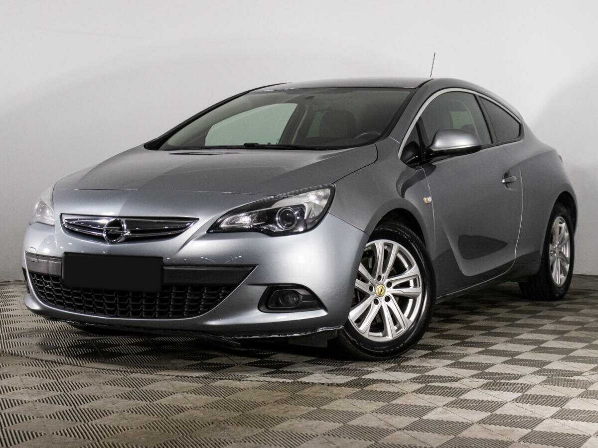 Opel Astra с пробегом — 2013 год. Фото: #0