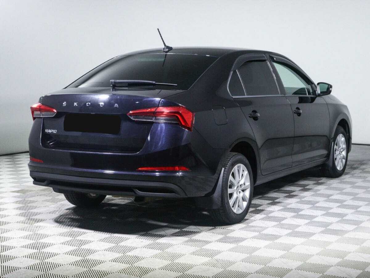 Skoda Rapid с пробегом — 2021 год. Фото: #3