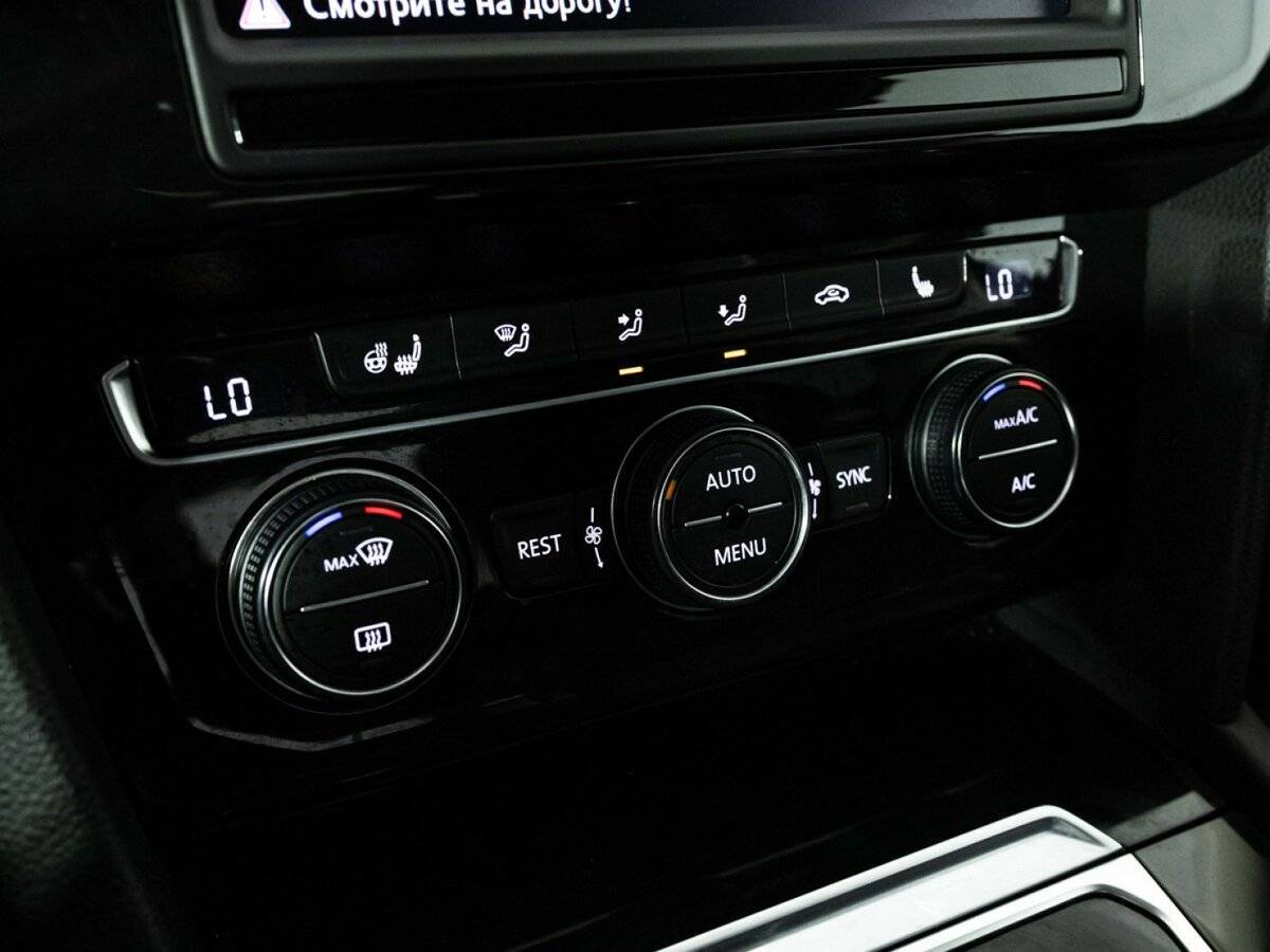Volkswagen Passat с пробегом — 2016 год. Фото: #13