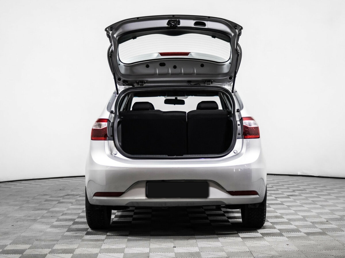 Kia Rio с пробегом — 2014 год. Фото: #10