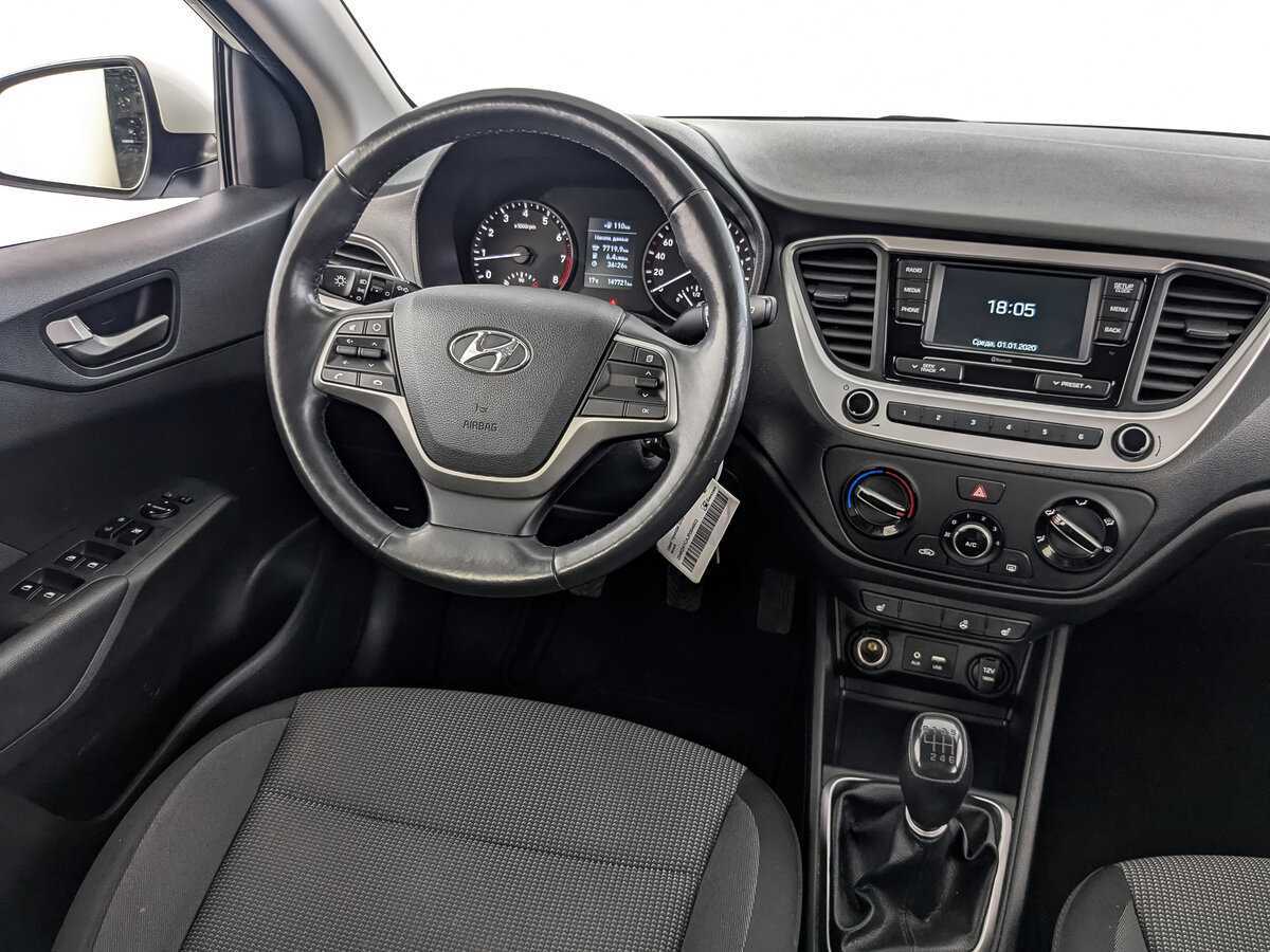 Hyundai Solaris с пробегом — 2017 год. Фото: #22