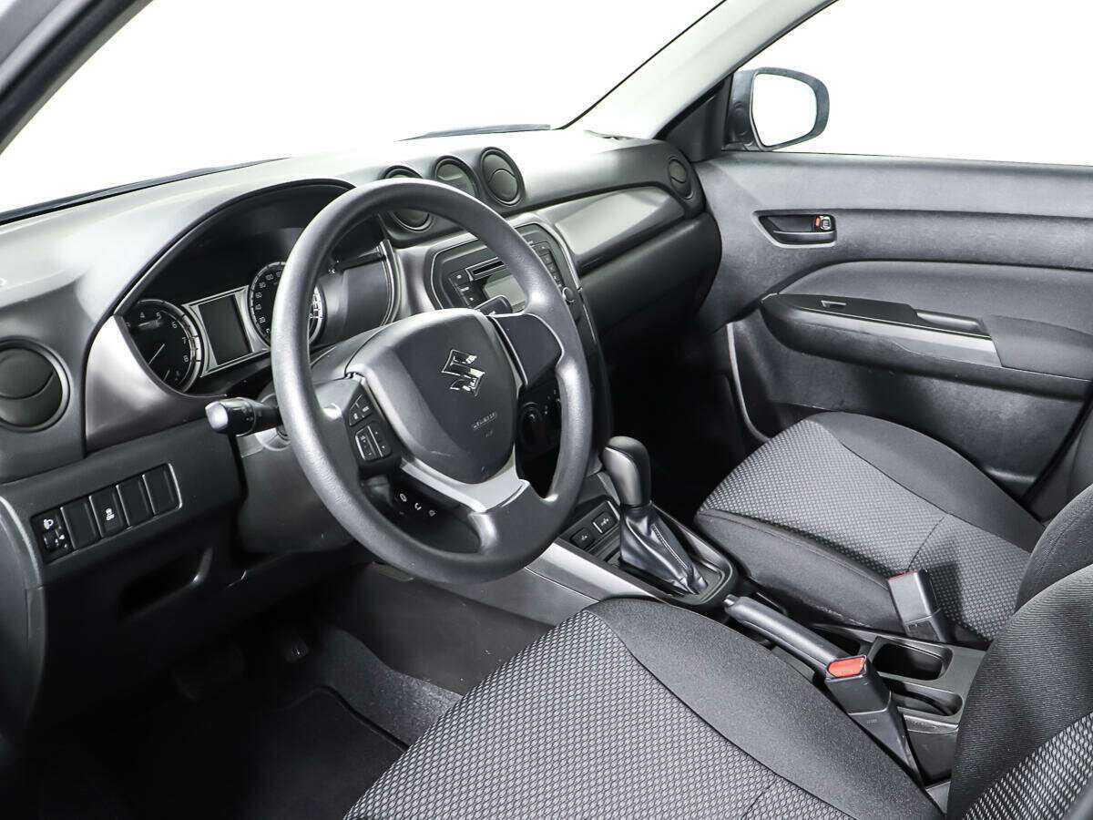 Suzuki Vitara с пробегом — 2021 год. Фото: #11