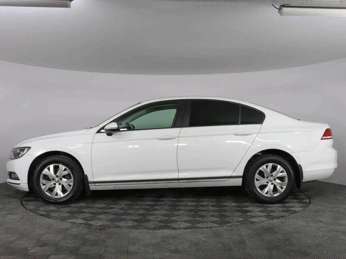 Volkswagen Passat с пробегом — 2016 год. Фото: #7
