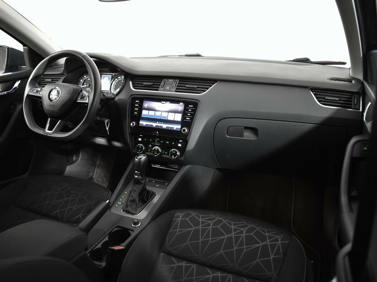 Skoda Octavia с пробегом — 2020 год. Фото: #9