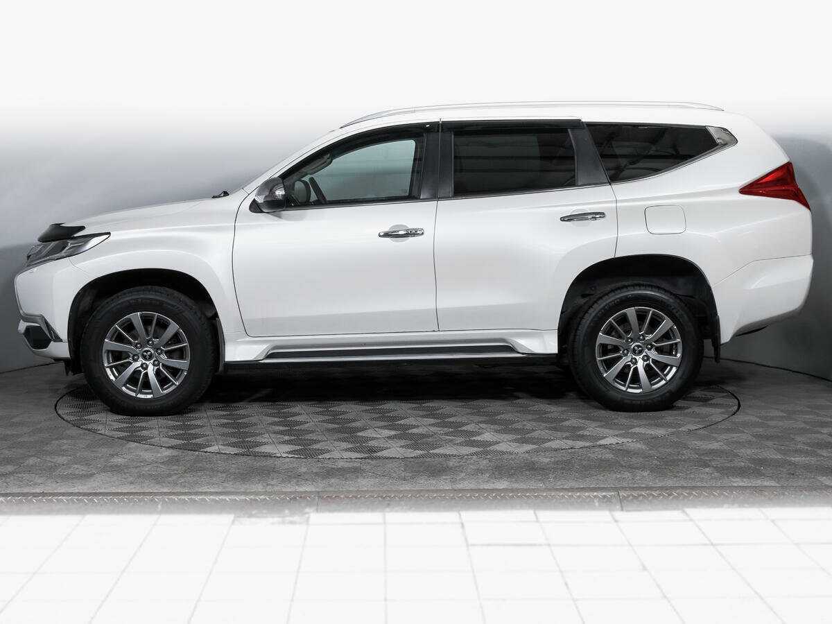 Mitsubishi Pajero Sport с пробегом — 2018 год. Фото: #7