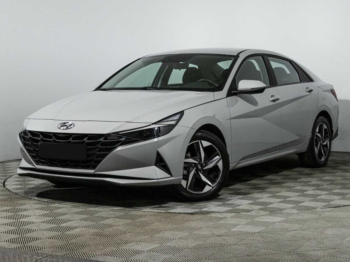 Hyundai Elantra с пробегом — 2023 год. Посмотреть фото