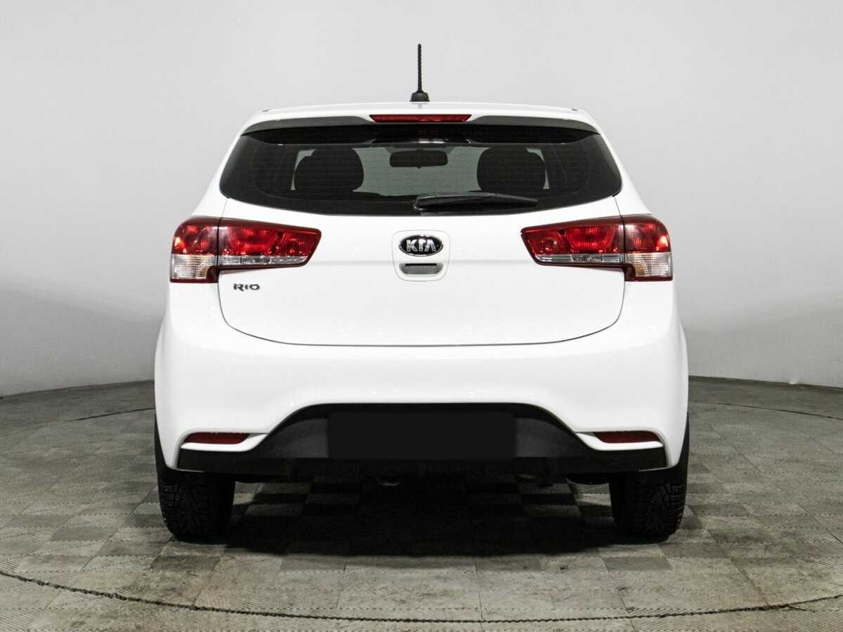 Kia Rio с пробегом — 2017 год. Фото: #5