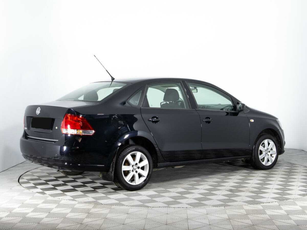 Volkswagen Polo с пробегом — 2012 год. Фото: #4