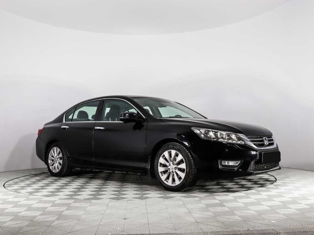 Honda Accord с пробегом — 2013 год. Фото: #2