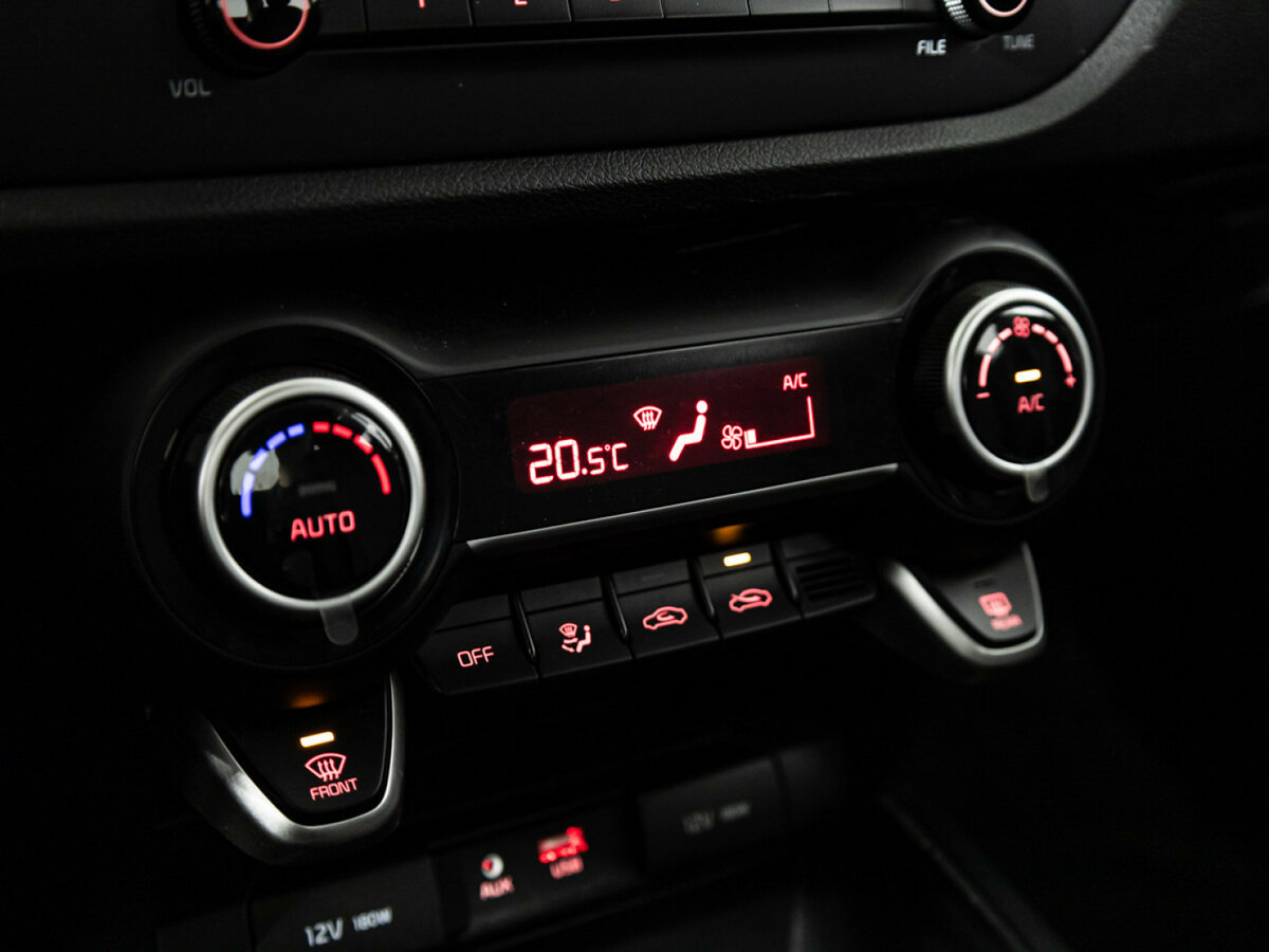 Kia Rio с пробегом — 2017 год. Фото: #13