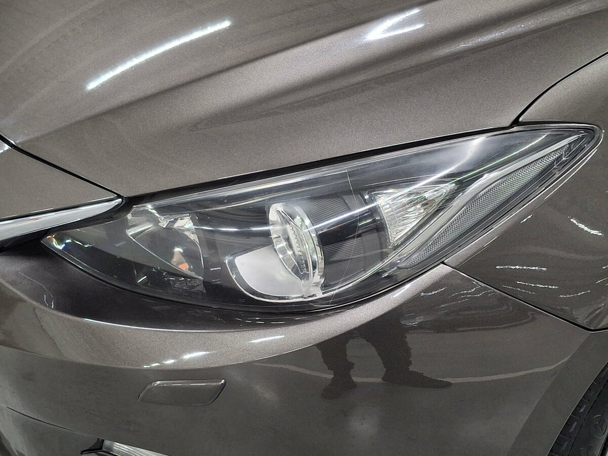 Mazda 3 с пробегом — 2014 год. Фото: #15