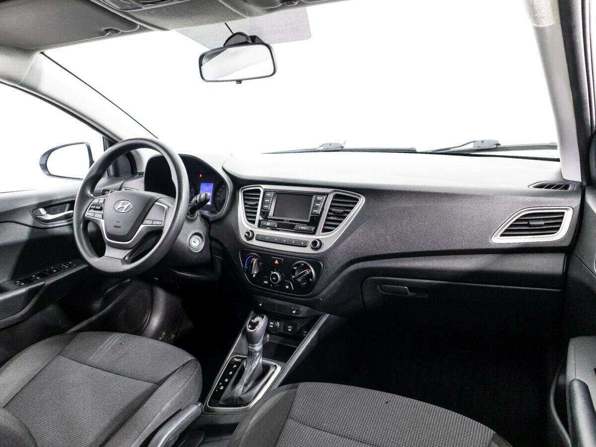 Hyundai Solaris с пробегом — 2020 год. Фото: #8
