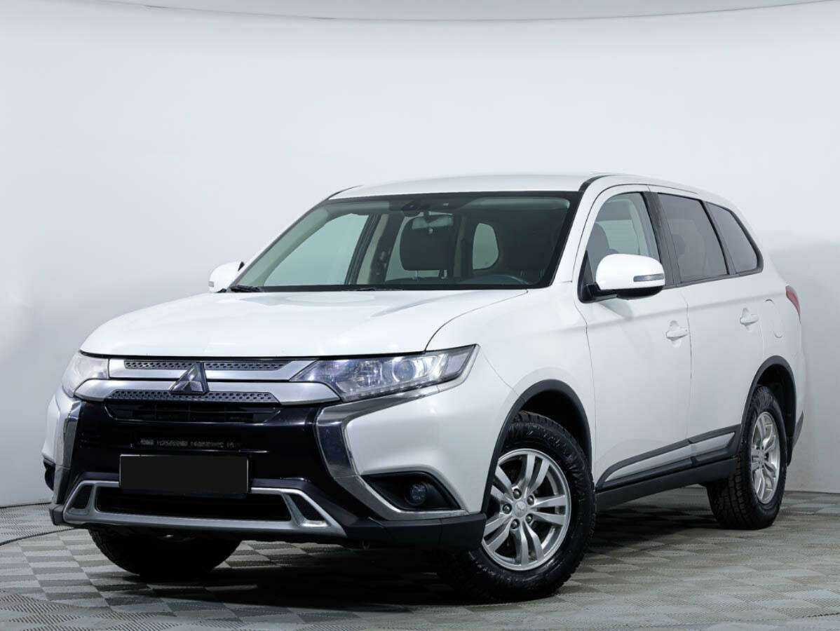 Mitsubishi Outlander с пробегом — 2018 год. Фото: #0
