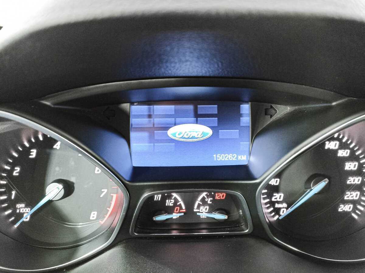 Ford Kuga с пробегом — 2013 год. Фото: #10