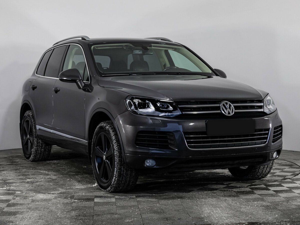 Volkswagen Touareg с пробегом — 2012 год. Фото: #2