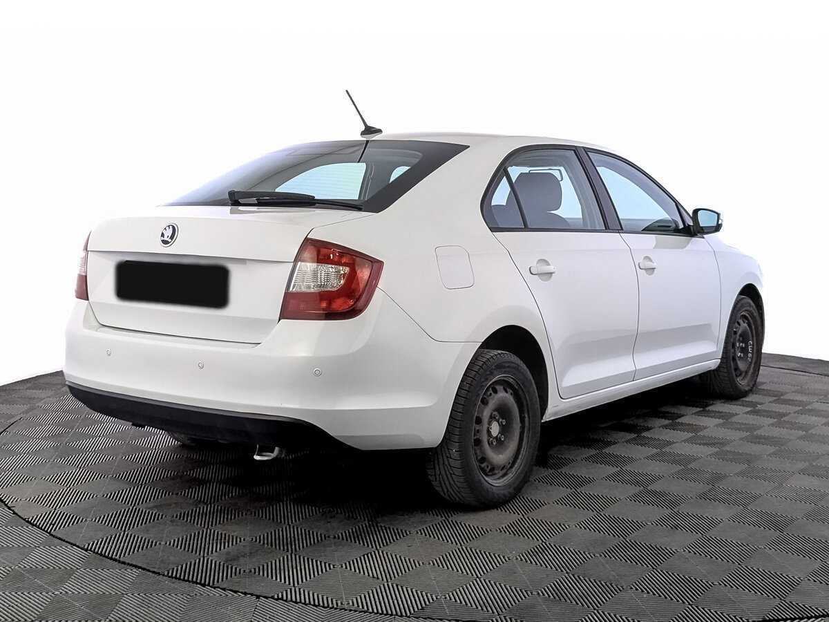 Skoda Rapid с пробегом — 2019 год. Фото: #4