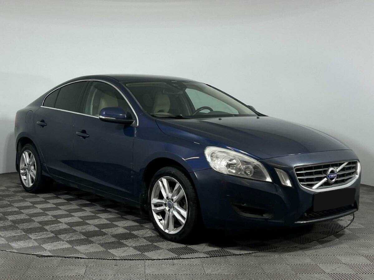 Volvo S60 с пробегом — 2012 год. Фото: #2