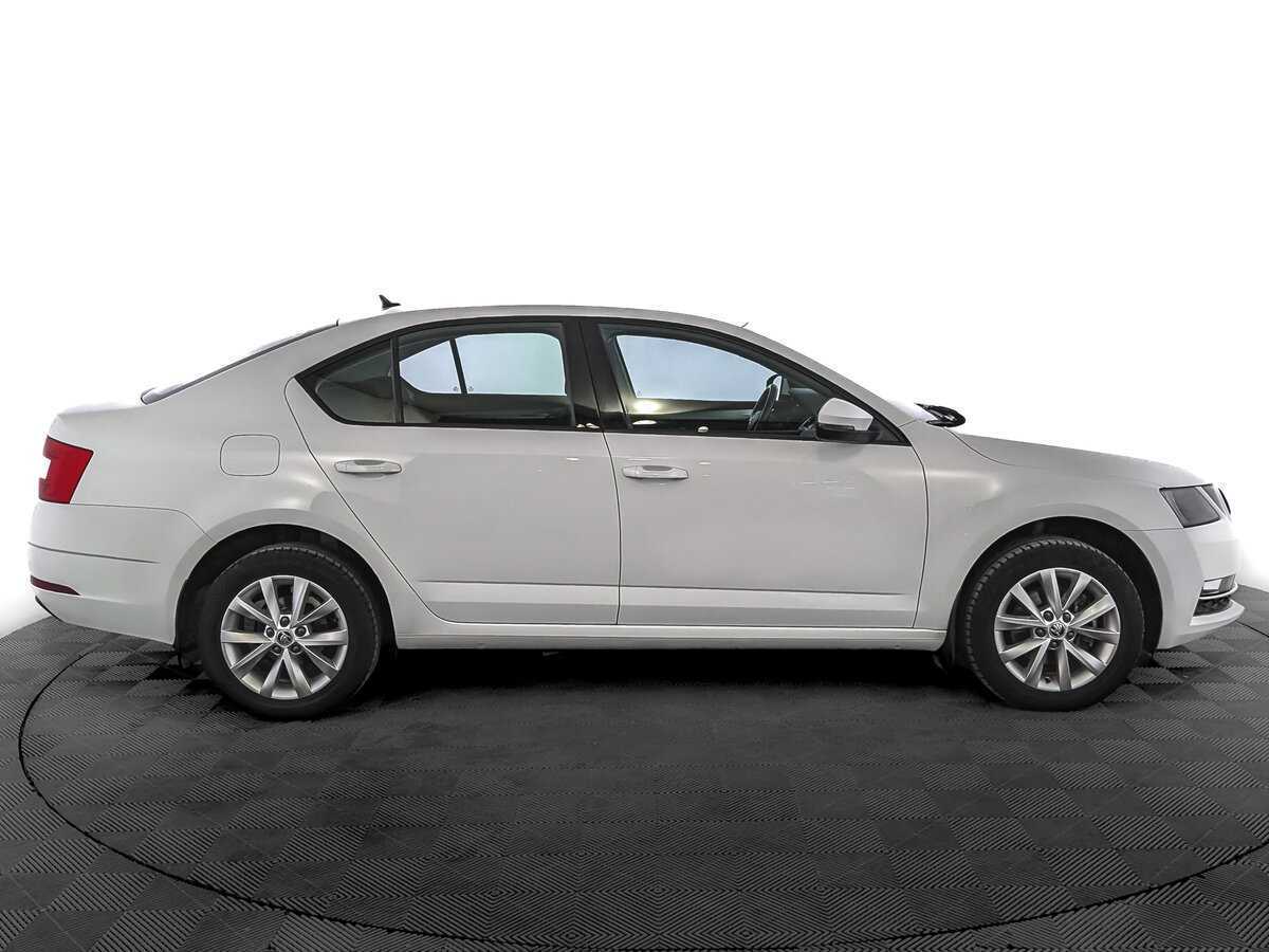 Skoda Octavia с пробегом — 2019 год. Фото: #3