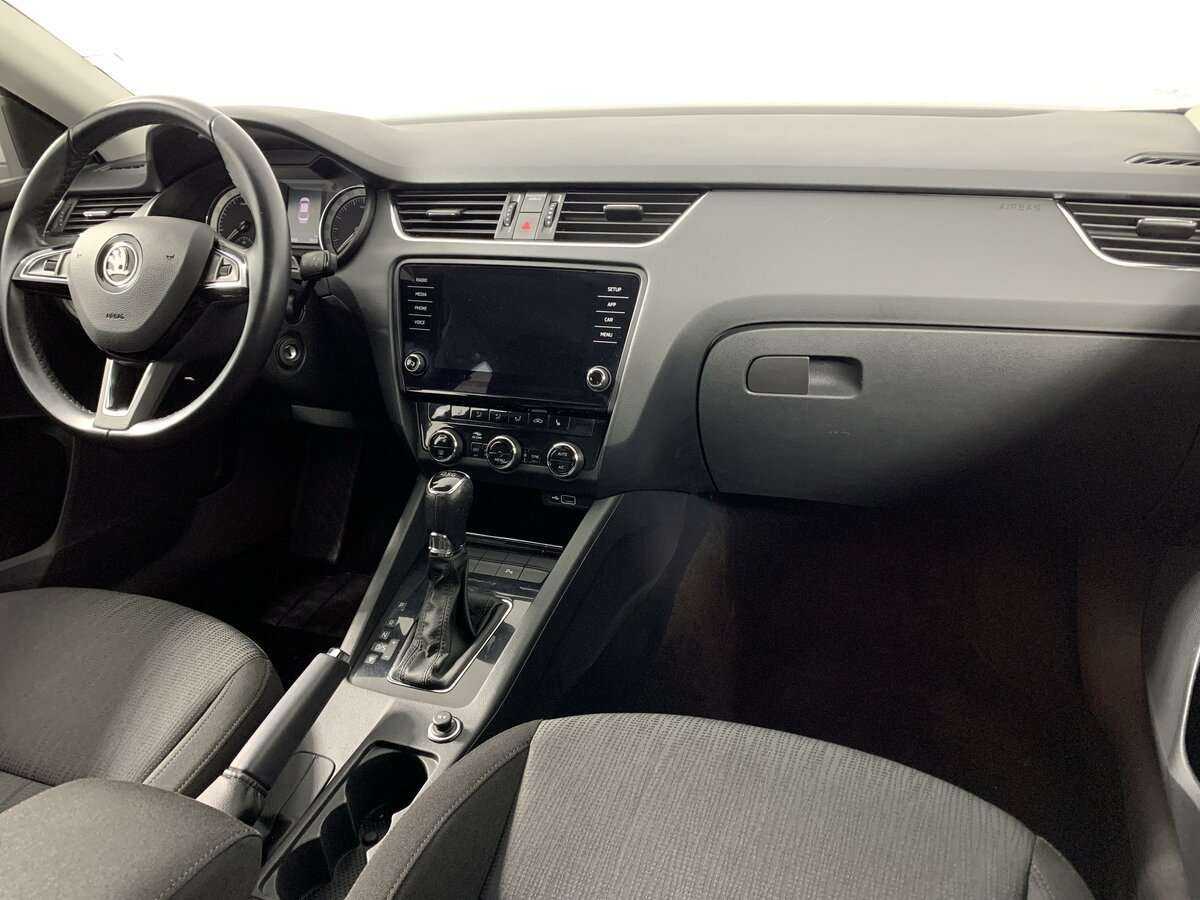Skoda Octavia с пробегом — 2018 год. Фото: #10