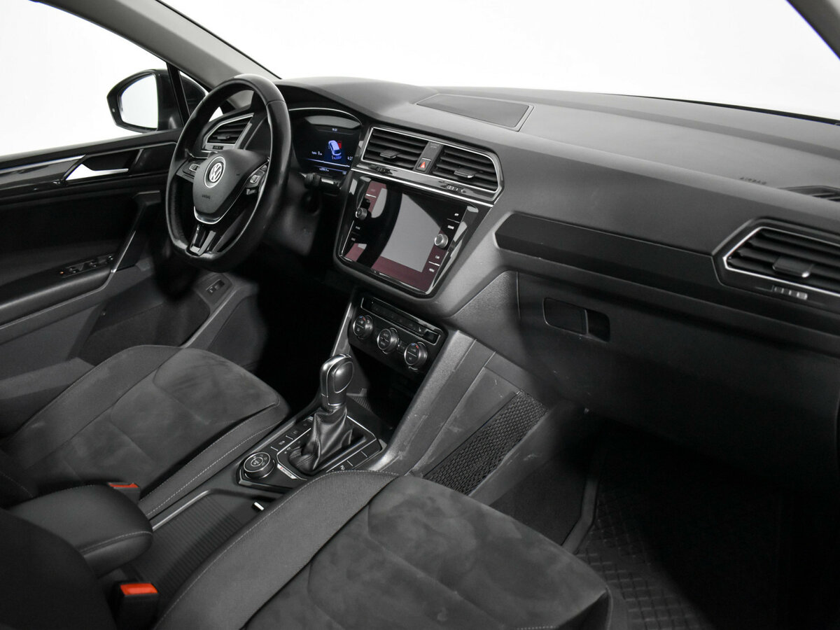 Volkswagen Tiguan с пробегом — 2017 год. Фото: #11