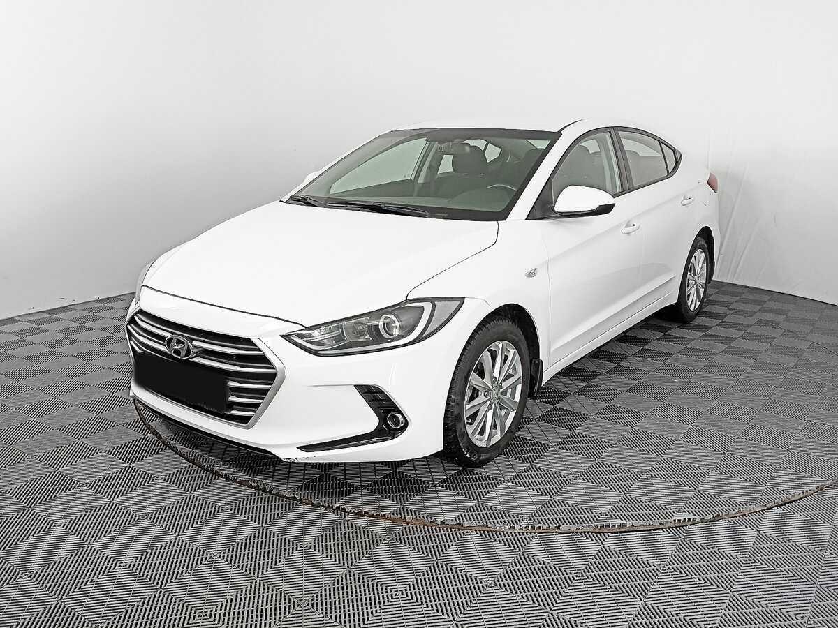 Hyundai Elantra с пробегом — 2017 год. Фото: #0