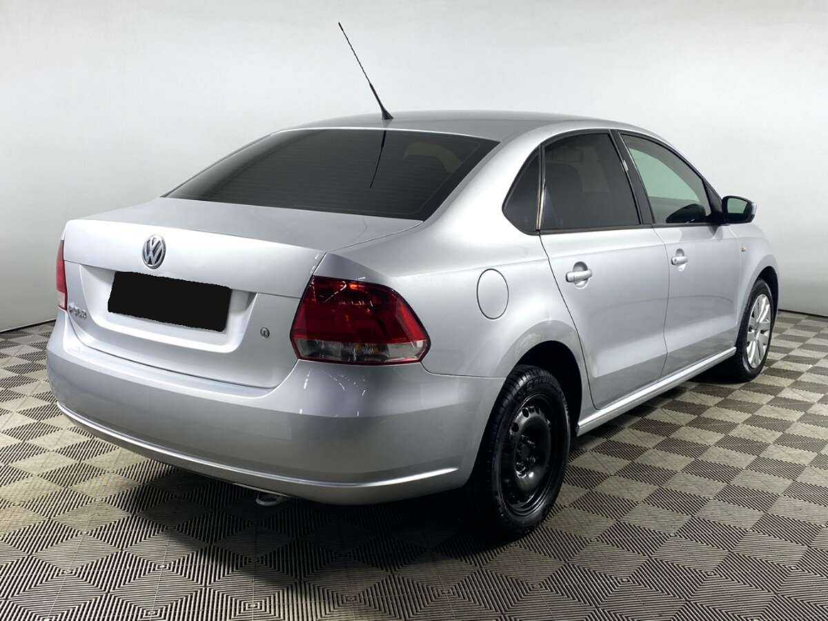 Volkswagen Polo с пробегом — 2012 год. Фото: #3