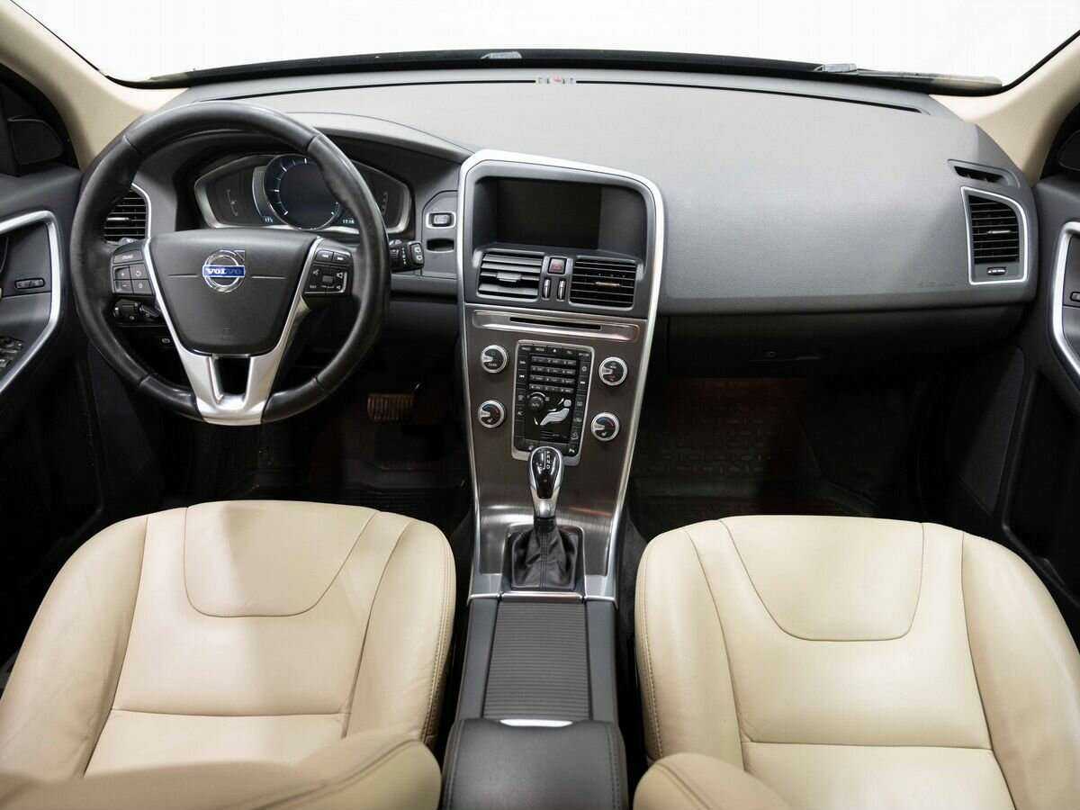Volvo XC60 с пробегом — 2014 год. Фото: #12