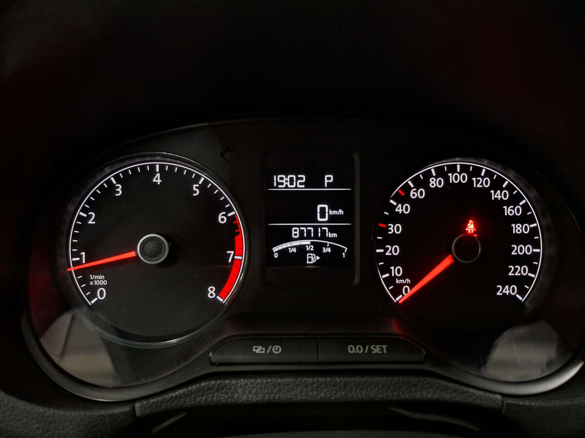 Volkswagen Polo с пробегом — 2019 год. Фото: #12
