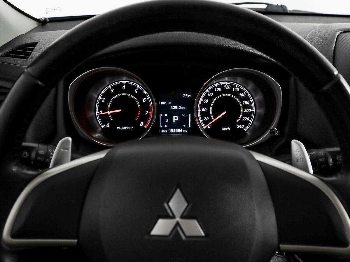 Mitsubishi ASX с пробегом — 2014 год. Фото: #12