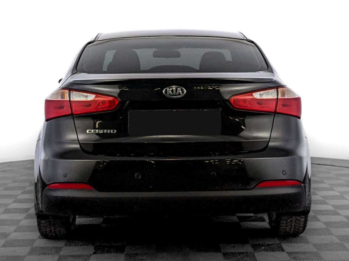 Kia Cerato с пробегом — 2015 год. Фото: #5