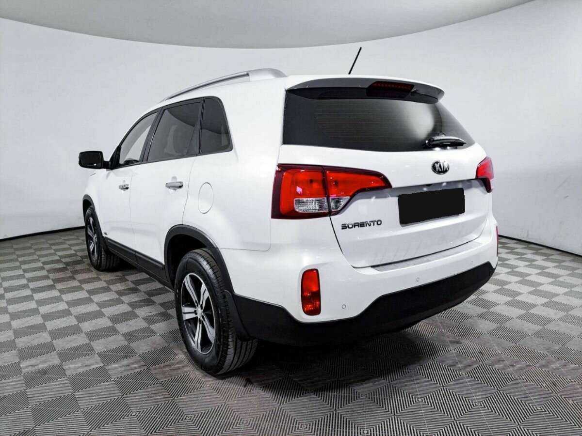 Kia Sorento с пробегом — 2014 год. Фото: #6