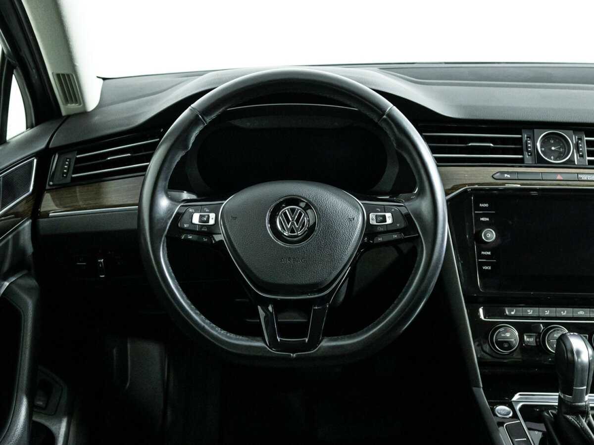 Volkswagen Passat с пробегом — 2017 год. Фото: #19
