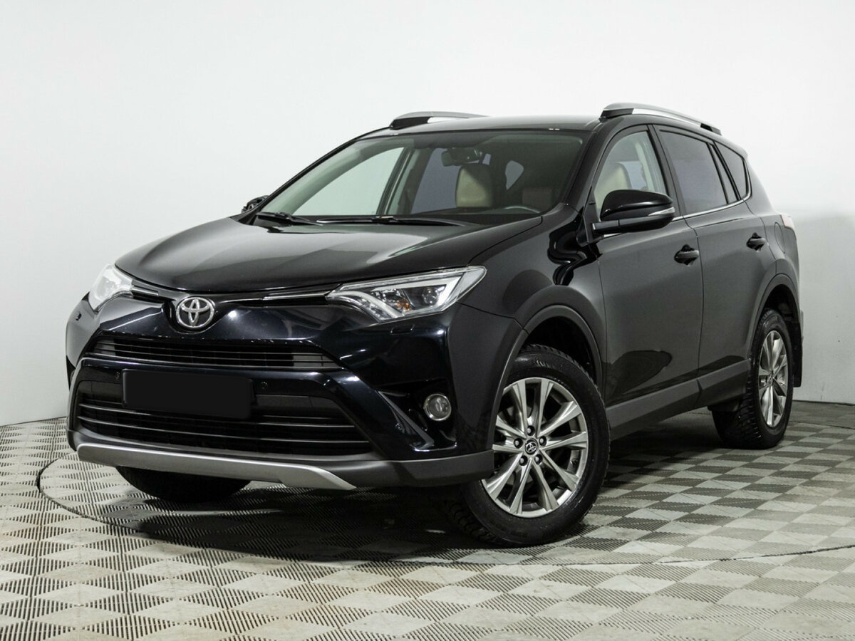 Toyota RAV4 с пробегом — 2017 год. Фото: #0