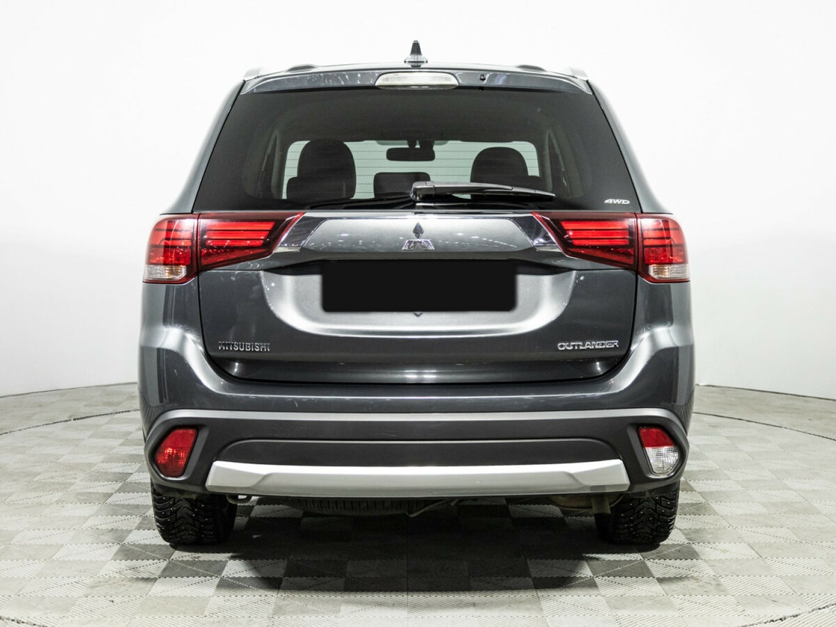 Mitsubishi Outlander с пробегом — 2017 год. Фото: #5